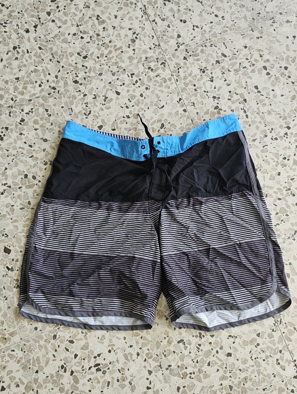 Joe Boxer Men's Striped Board Shorts Size 38 Quick Dry